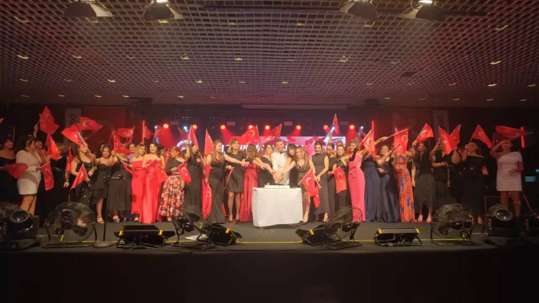 ANTGİAD Balosunda Cumhuriyet Işığı Parladı: “Atatürk’ün Emanetini Yaşatıyoruz” 4